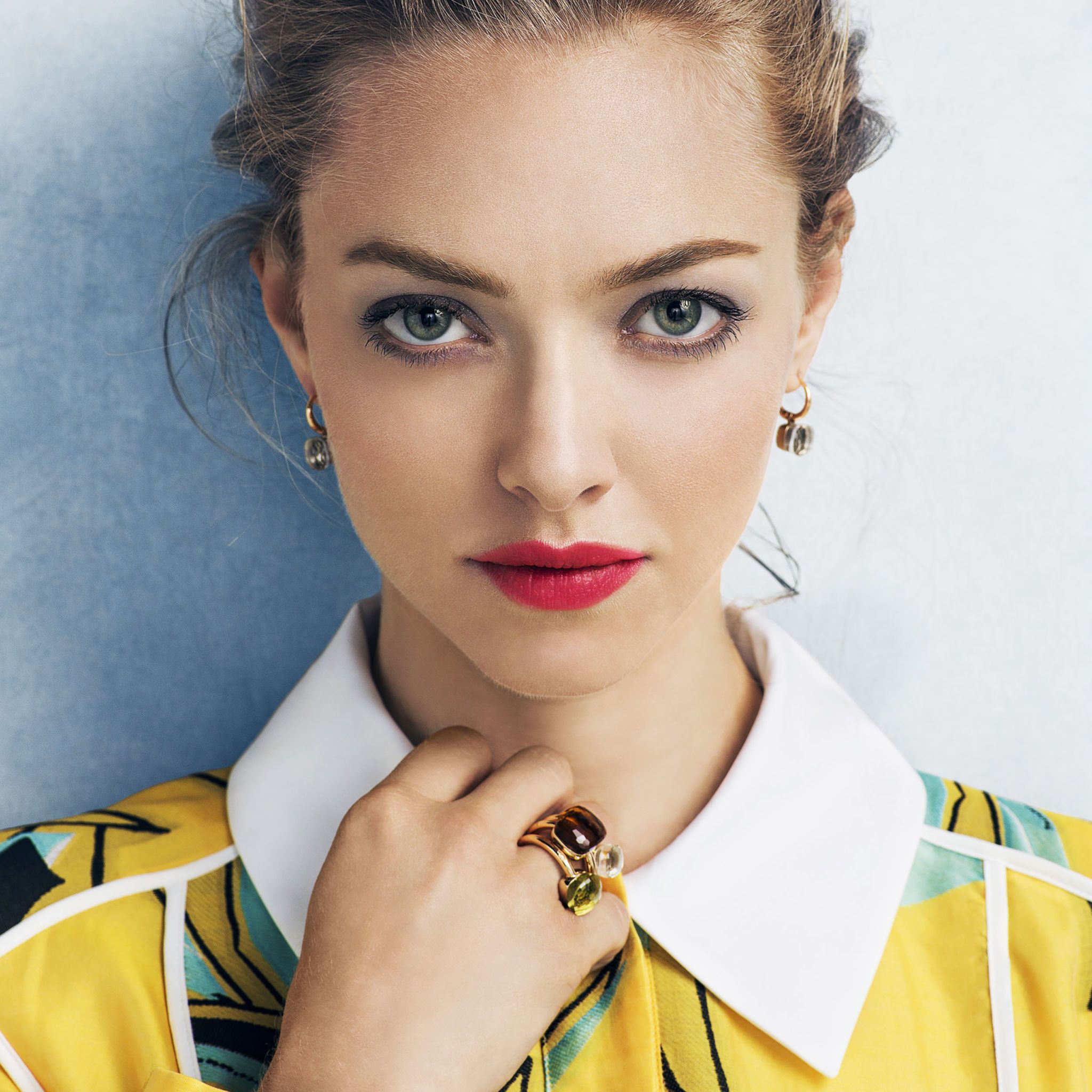 Amanda Seyfried Talks Beauty Routine and Givenchy Perfume | Marie Claire  (US) |